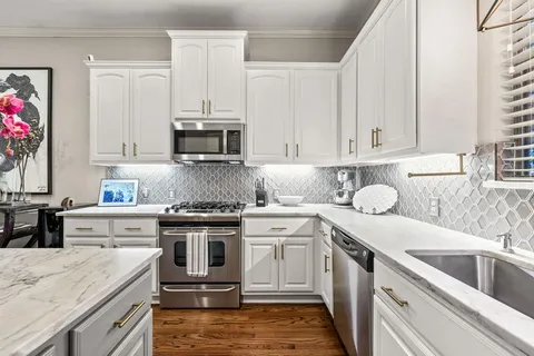 $625,000 | 2406 Wild Cherry Way, Dallas, TX 75206