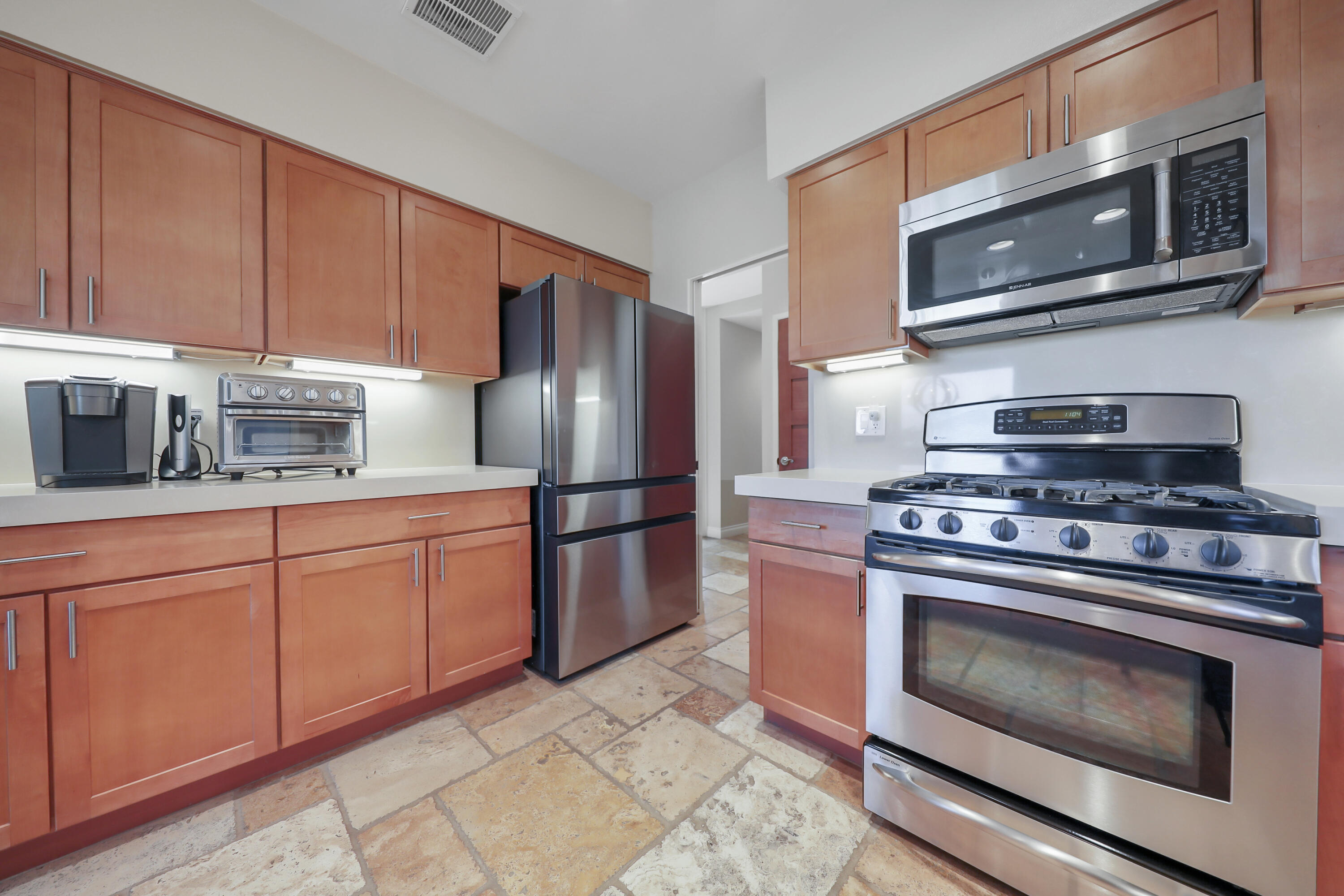 77766 Cherokee Road Indian Wells, CA 92210 - Photo 16 of 42 Stainless Appliances