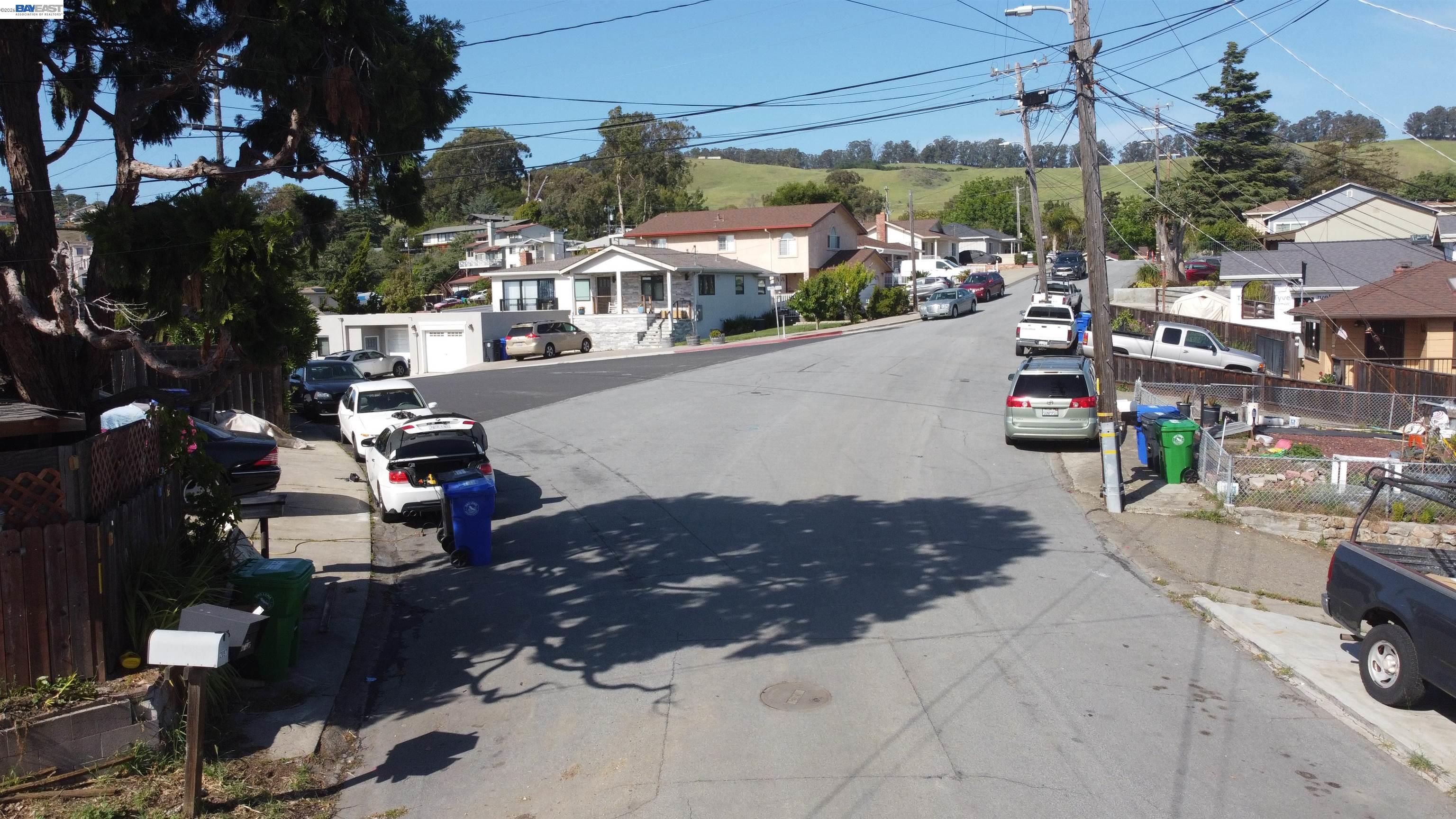 2091 Altamont Road Castro Valley, CA 94578 - Photo 60 of 64