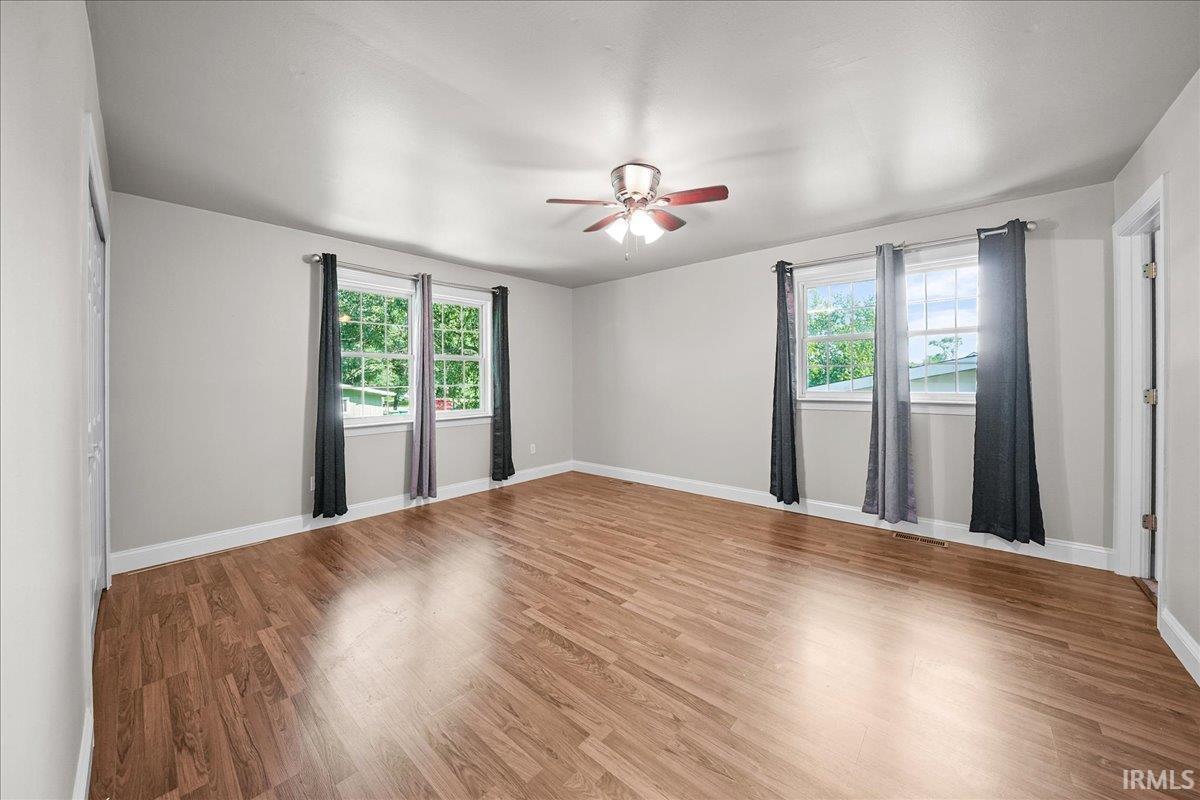 534 Robyn Road Valparaiso, IN 46385 - Photo 13 of 38 Gallery Image 13