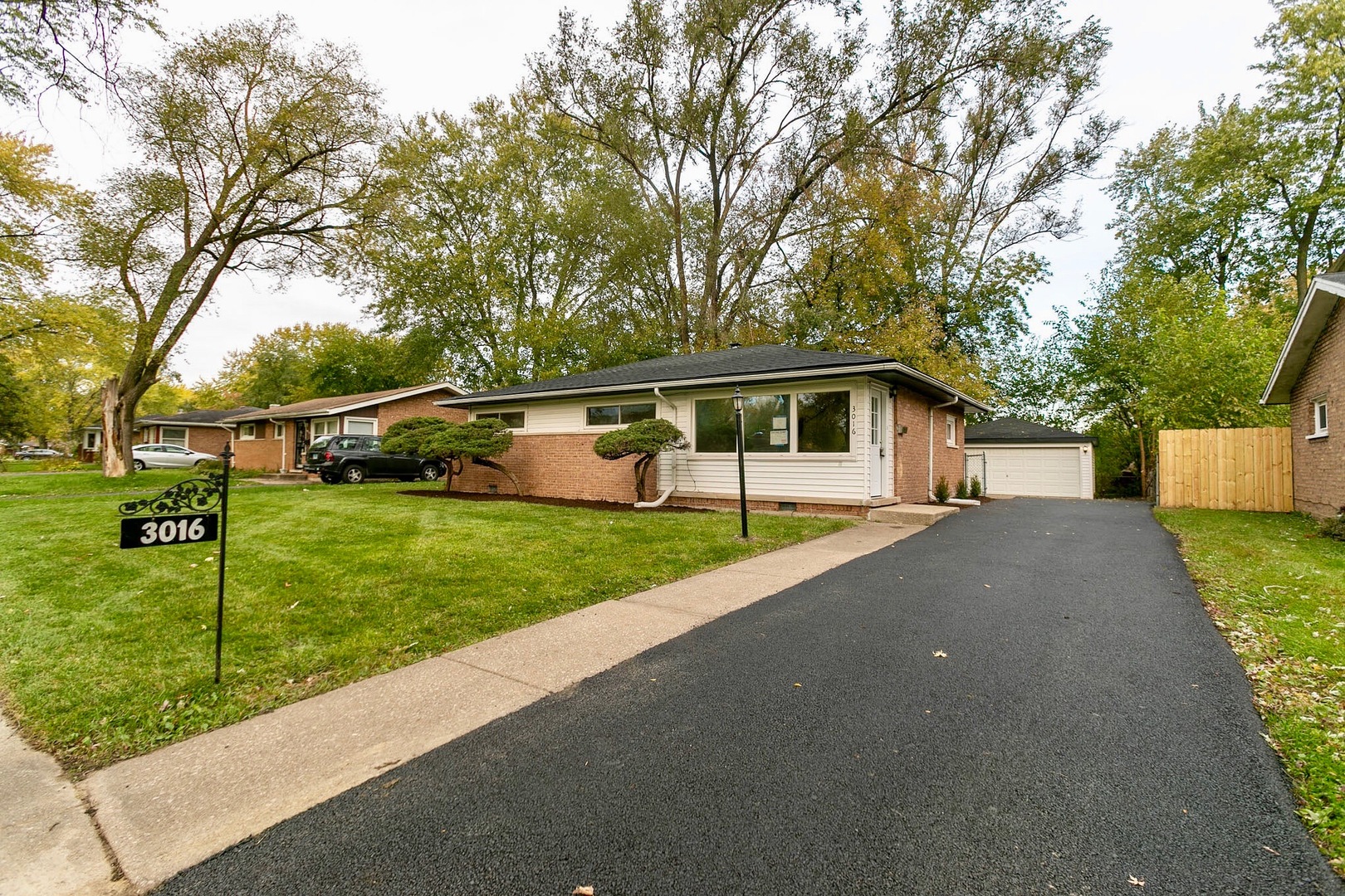 3016 Nottingham Avenue Markham, IL 60428 - Photo 1 of 13
