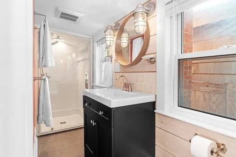 $875,000 | 4 Middle Road, Rockport, MA 01966
