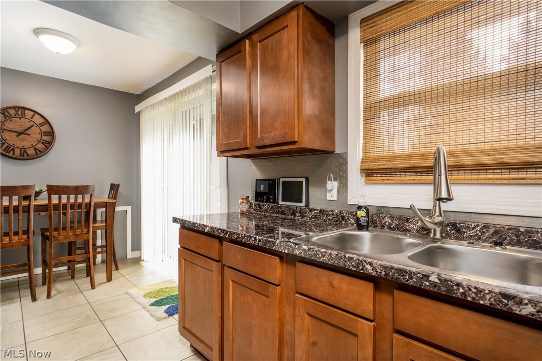 4005 Kirk Road Austintown, OH 44511 - Photo 8 of 25