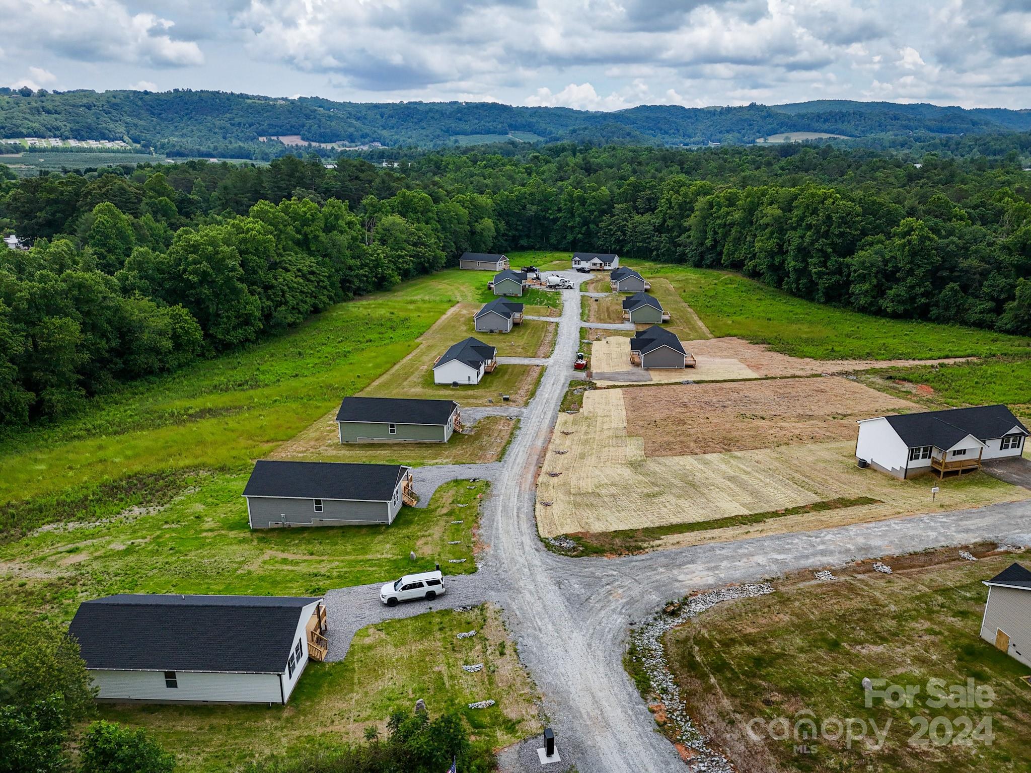 111 Tuttle Road Hendersonville, NC 28792 - Photo 37 of 37 Gallery Image 37