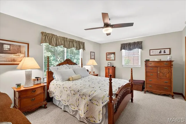 $299,900 | 1118 Robert Drive, Godfrey, IL 62035