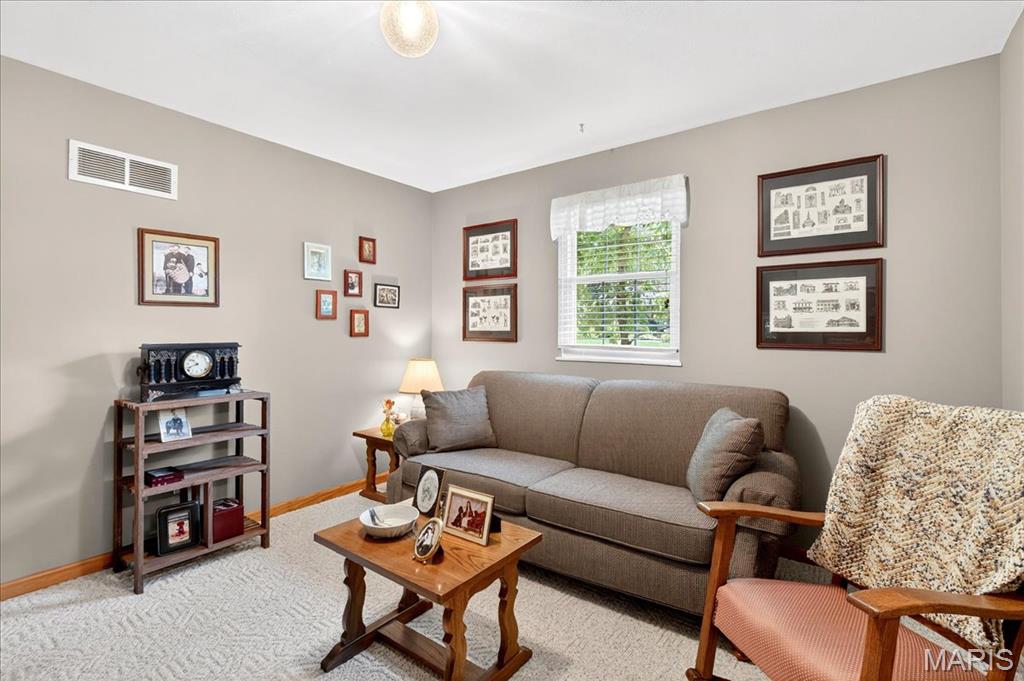 1118 Robert Drive Godfrey, IL 62035 - Photo 24 of 49