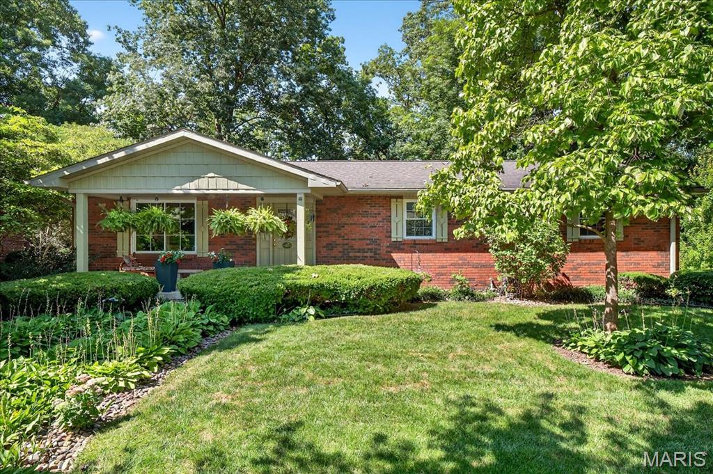 1118 Robert Drive Godfrey, IL 62035 - Photo 3 of 49