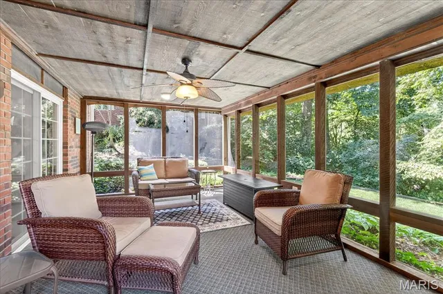 $299,900 | 1118 Robert Drive, Godfrey, IL 62035