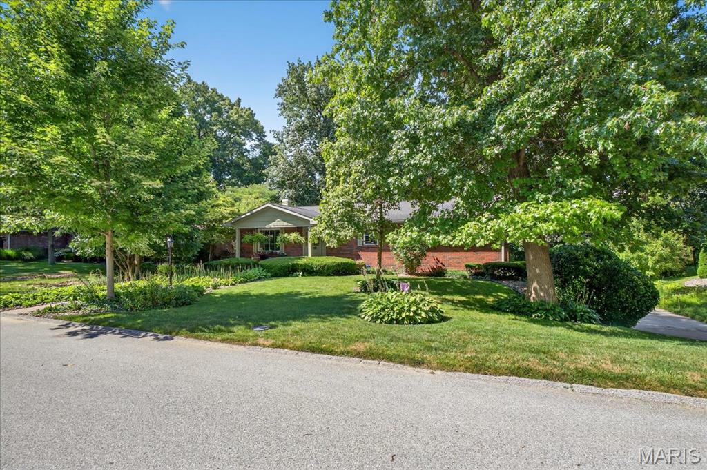 1118 Robert Drive Godfrey, IL 62035 - Photo 4 of 49