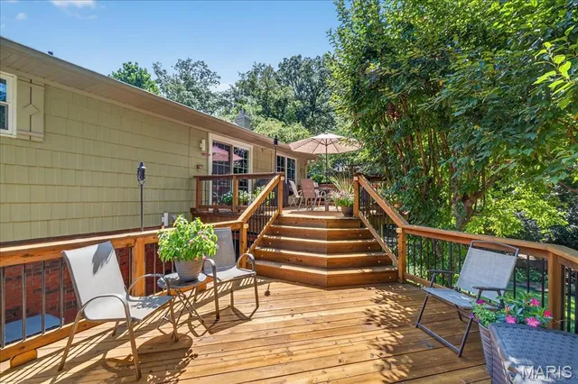 $299,900 | 1118 Robert Drive, Godfrey, IL 62035