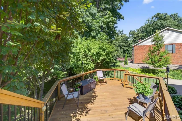 $299,900 | 1118 Robert Drive, Godfrey, IL 62035