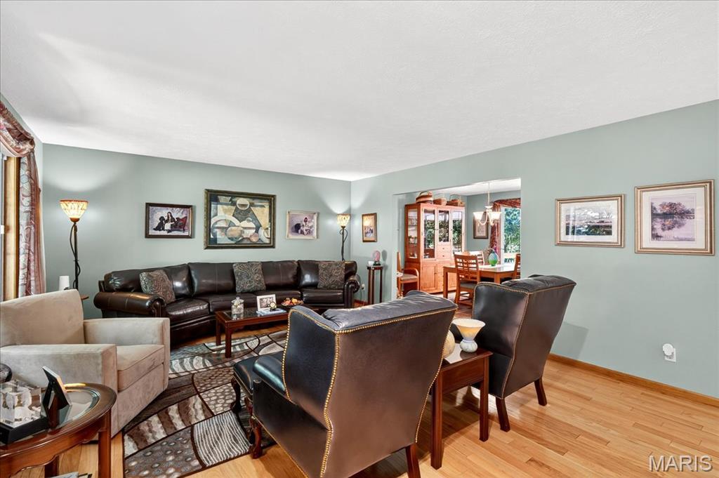 1118 Robert Drive Godfrey, IL 62035 - Photo 8 of 49