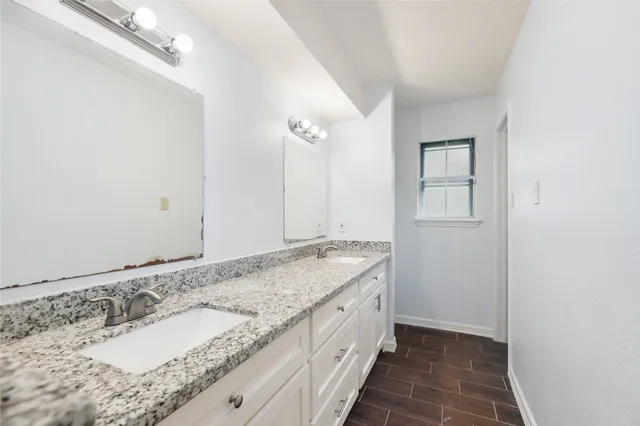 $290,000 | 1003 Romaine Lane, Houston, TX 77090