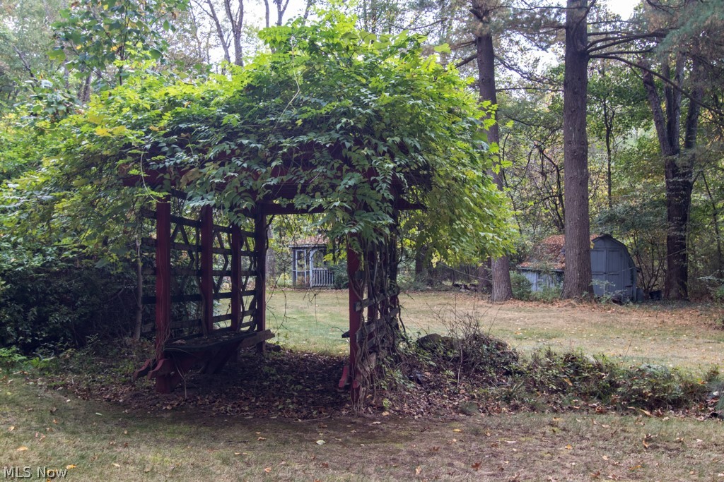 4152 Shaw Road Akron, OH 44333 - Photo 25 of 26