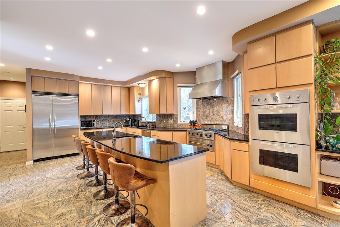 15 Morgan Court Lincoln, RI 02865 - Photo 11 of 48 Gallery Image 11