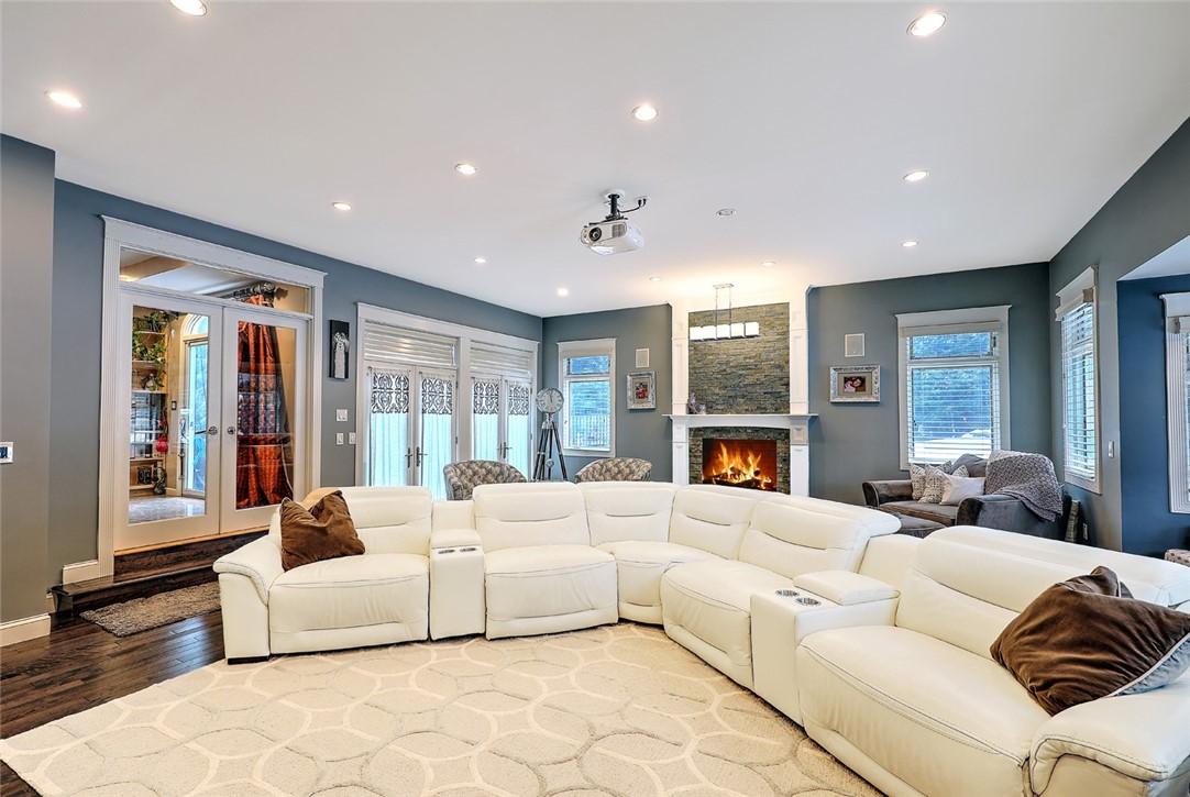 15 Morgan Court Lincoln, RI 02865 - Photo 17 of 48 Gallery Image 17