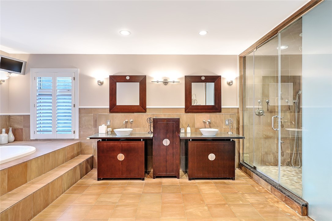 15 Morgan Court Lincoln, RI 02865 - Photo 29 of 48 Gallery Image 29