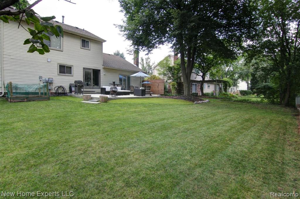 21995 Clover Lane Novi, MI 48375 - Photo 31 of 35