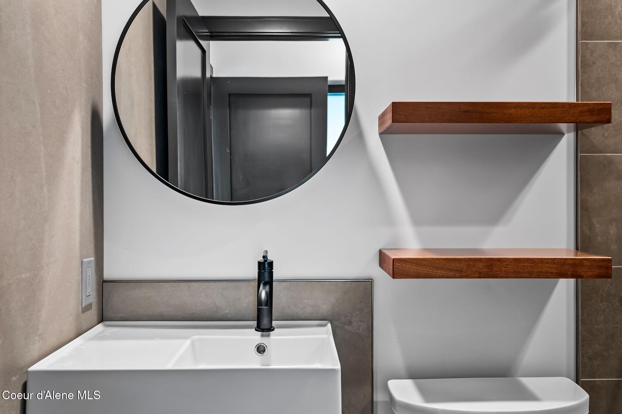 1808 Garfield Bay Road Sagle, ID 83860 - Photo 34 of 88 23_A7408594