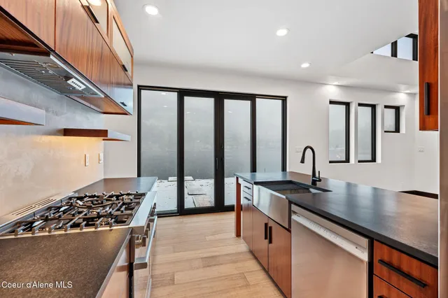 $2,780,000 | 1808 Garfield Bay Road, Sagle, ID 83860