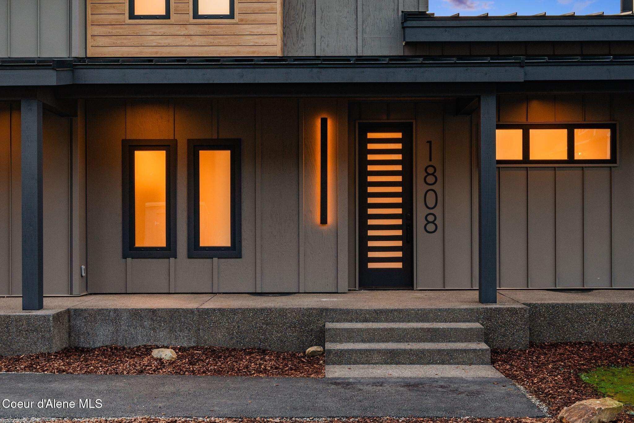 1808 Garfield Bay Road Sagle, ID 83860 - Photo 7 of 88 45_A7409411