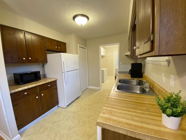2114 Powell Road Clarksville, TN 37043 - Photo 5 of 15 Gallery Image 5