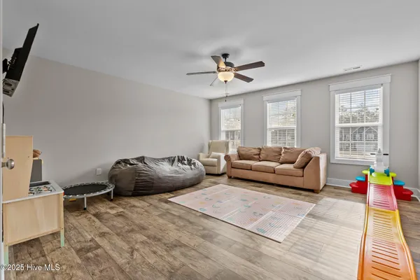 $549,900 | 217 Thistleberry Drive, Aberdeen, NC 28315