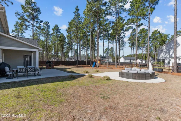 $549,900 | 217 Thistleberry Drive, Aberdeen, NC 28315