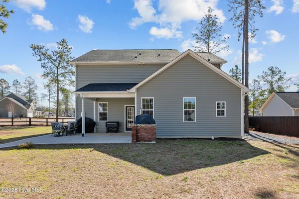 $549,900 | 217 Thistleberry Drive, Aberdeen, NC 28315