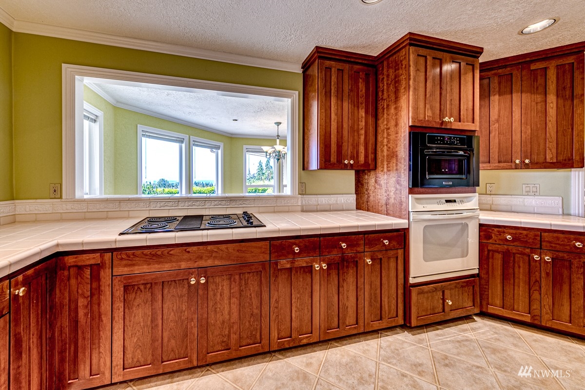 422 Elwha Bluff Road Port Angeles, WA 98363 - Photo 11 of 39 Gallery Image 11