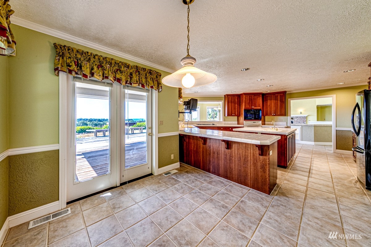 422 Elwha Bluff Road Port Angeles, WA 98363 - Photo 13 of 39 Gallery Image 13