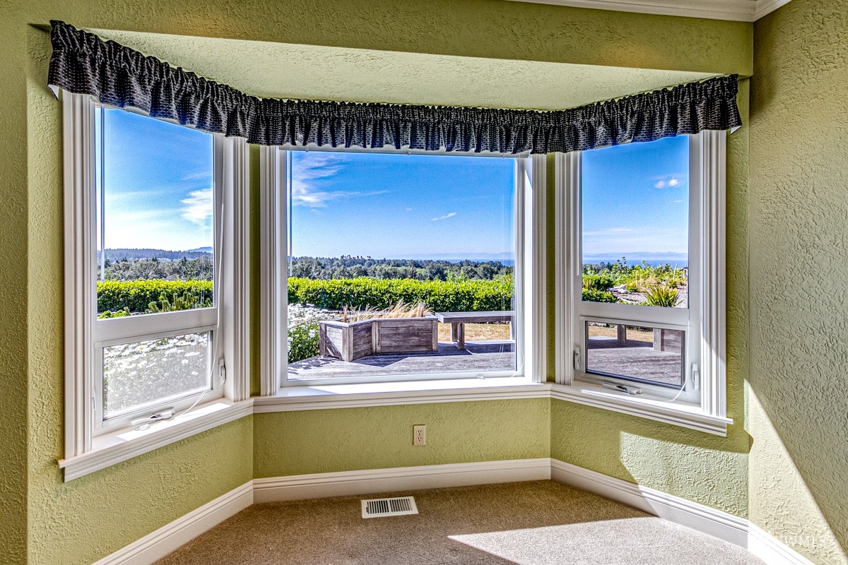 422 Elwha Bluff Road Port Angeles, WA 98363 - Photo 31 of 39 Gallery Image 31