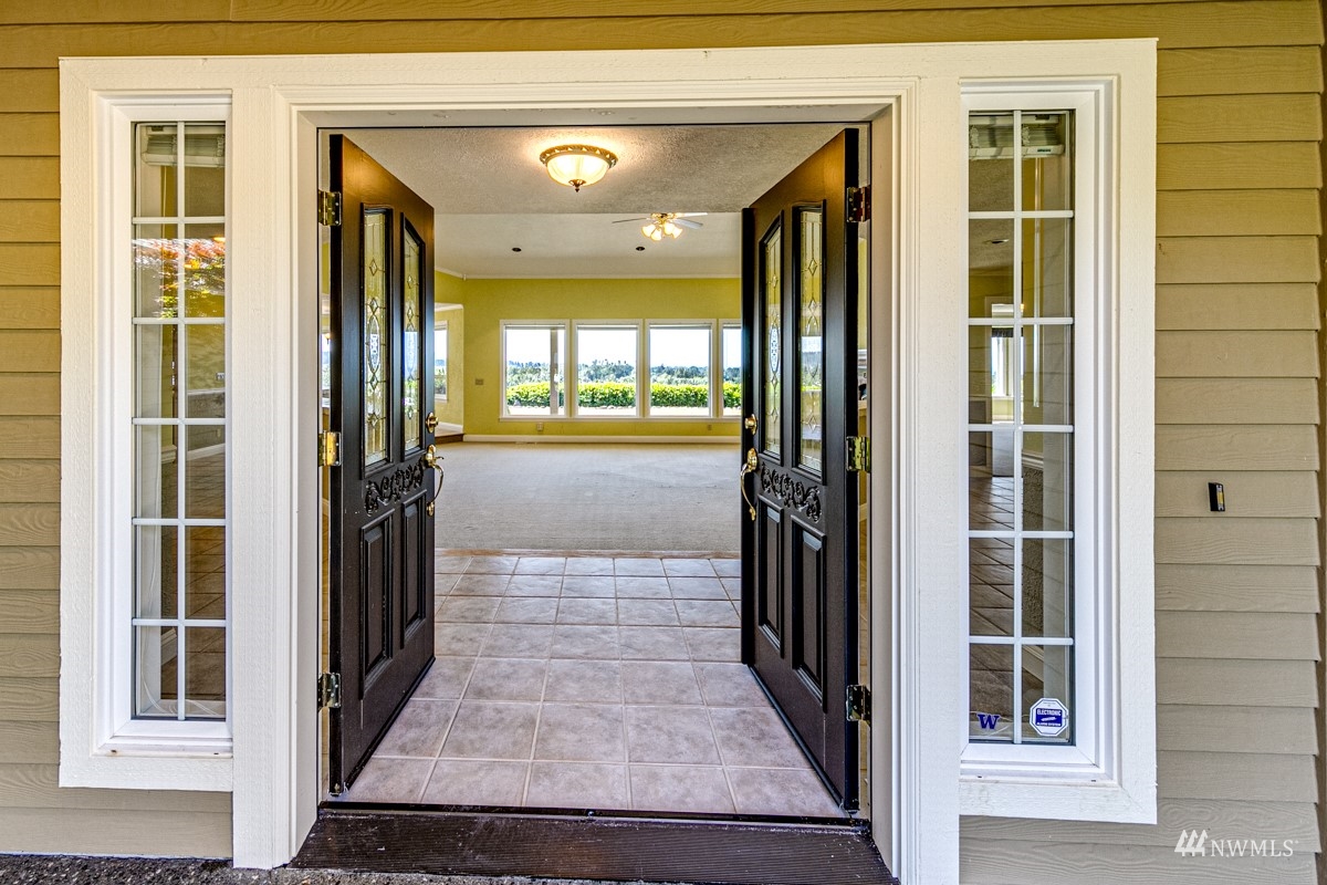 422 Elwha Bluff Road Port Angeles, WA 98363 - Photo 6 of 39 Gallery Image 6