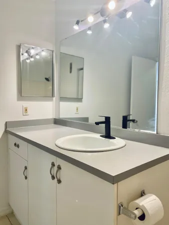 $1,700 | 3310 Pinewalk Drive North, Unit 1826, Margate, FL 33063