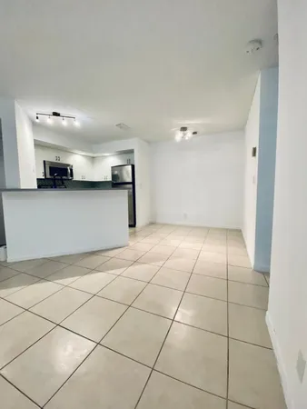 $1,700 | 3310 Pinewalk Drive North, Unit 1826, Margate, FL 33063