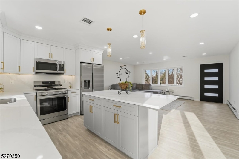 41 High Street Nutley, NJ 07110 - Photo 5 of 31