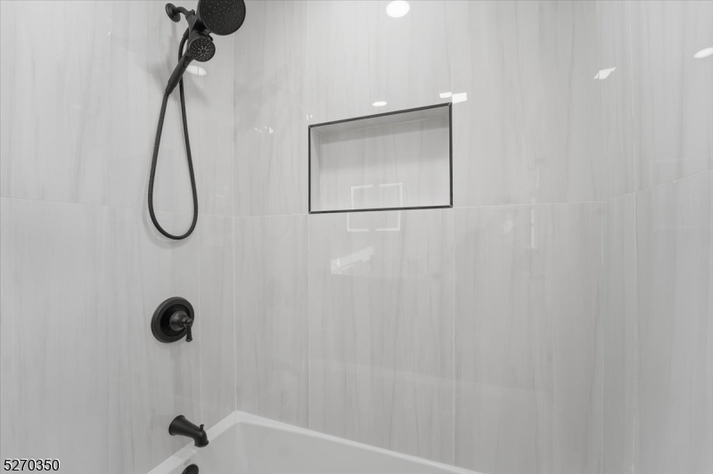 41 High Street Nutley, NJ 07110 - Photo 9 of 31