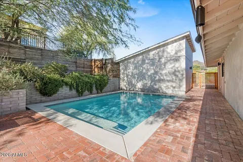 $2,895,000 | 4035 East McDonald Drive, Phoenix, AZ 85018