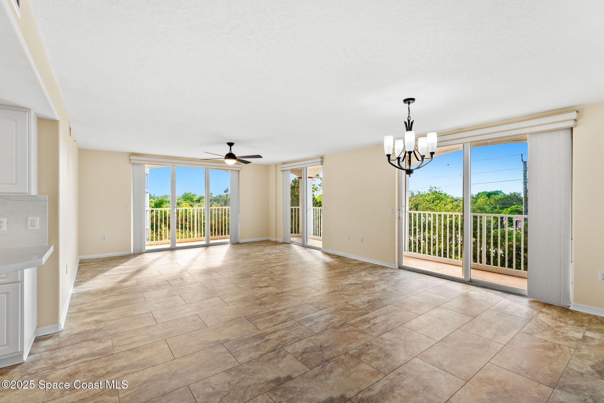 821 Del Rio Way, Unit 401 Merritt Island, FL 32953 - Photo 11 of 53 11-web-or-mls-DSC01157-HDR