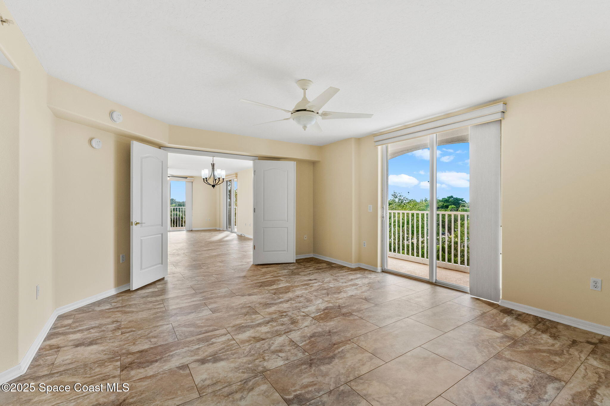 821 Del Rio Way, Unit 401 Merritt Island, FL 32953 - Photo 18 of 53 18-web-or-mls-DSC01192-HDR
