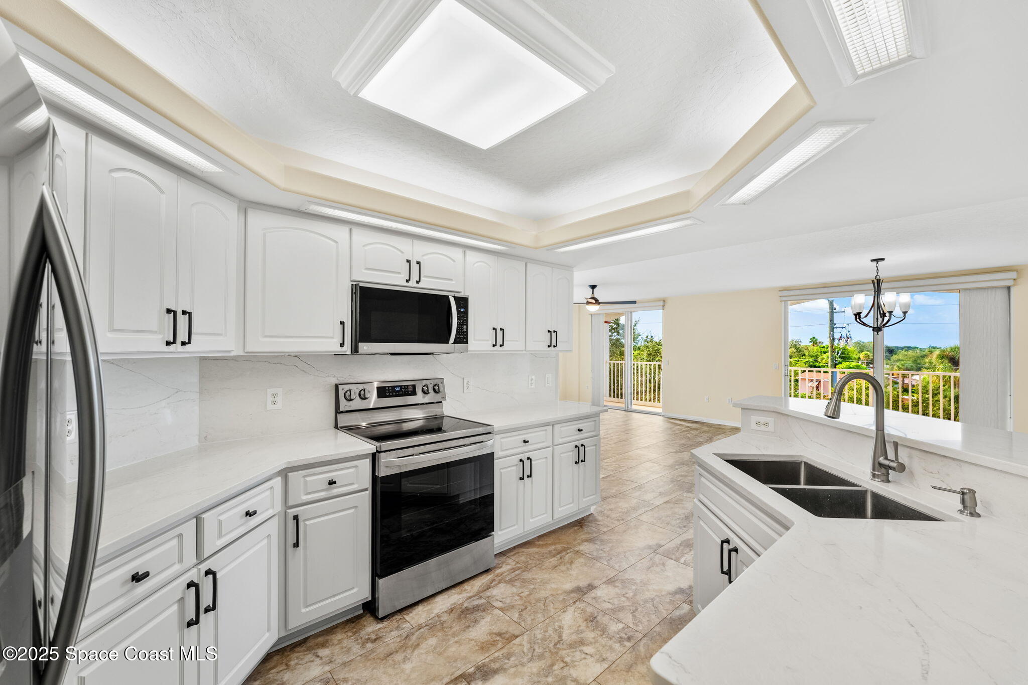 821 Del Rio Way, Unit 401 Merritt Island, FL 32953 - Photo 10 of 53 10-web-or-mls-DSC01152-HDR