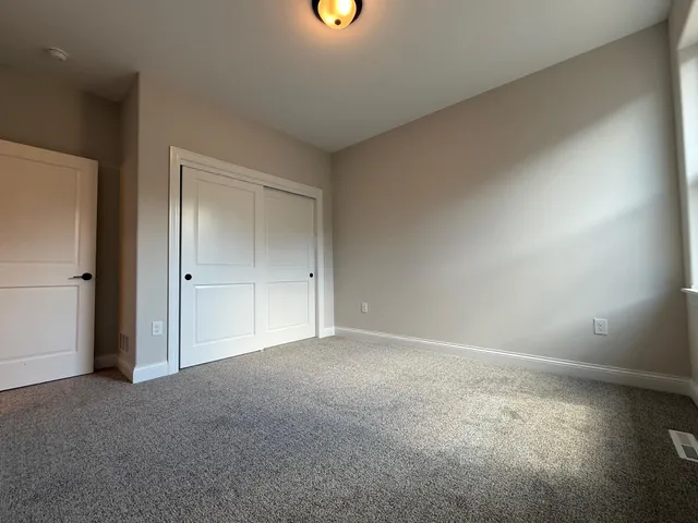 $569,990 | 1136 Oxbow Court, Pewaukee, WI 53072