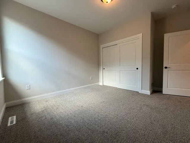 $569,990 | 1136 Oxbow Court, Pewaukee, WI 53072