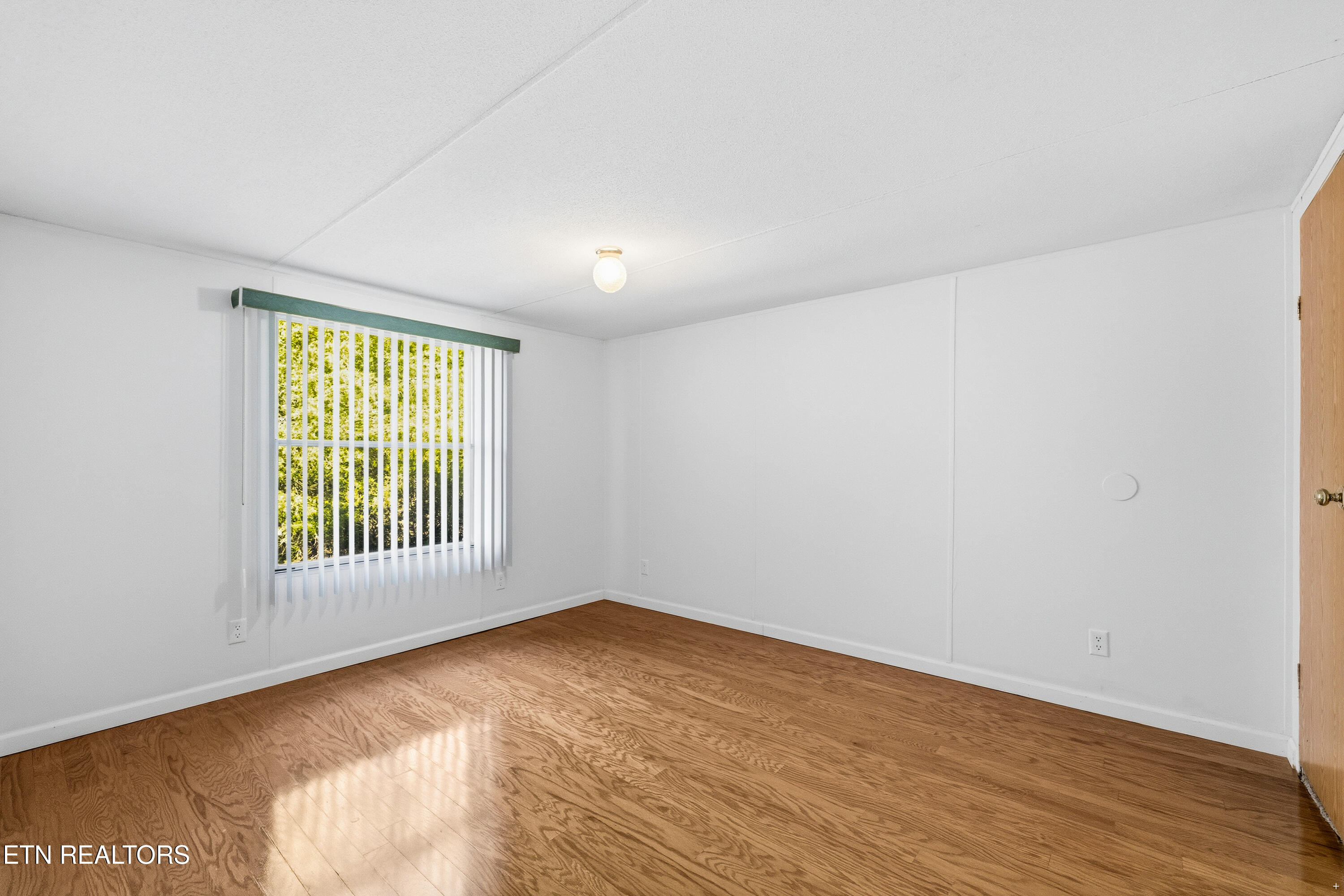 251 Glenlock Road Sweetwater, TN 37874 - Photo 21 of 37 Bedroom 4