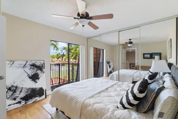 $295,000 | 2944 Southwest 11th Place North, Unit 2944, Deerfield Beach, FL 33442
