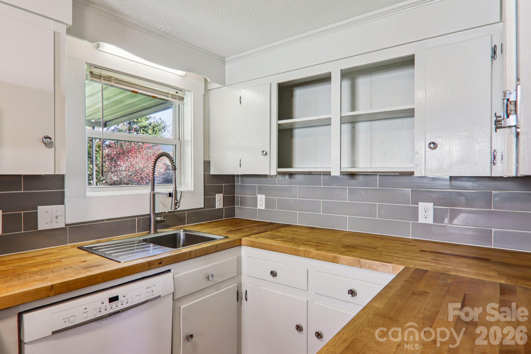 11 Huffman Road Asheville, NC 28806 - Photo 11 of 36 Gallery Image 11