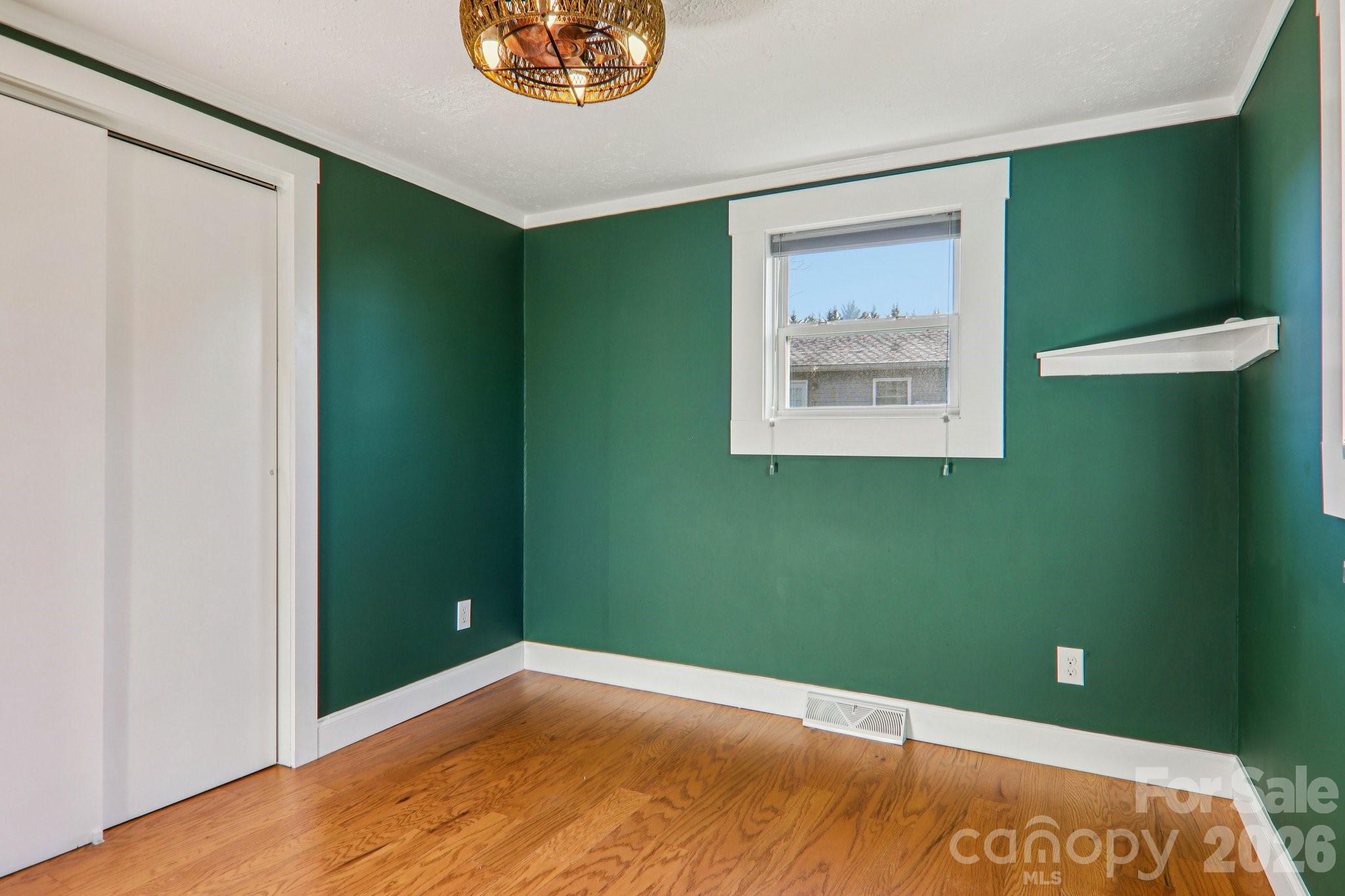 11 Huffman Road Asheville, NC 28806 - Photo 12 of 36 Gallery Image 12