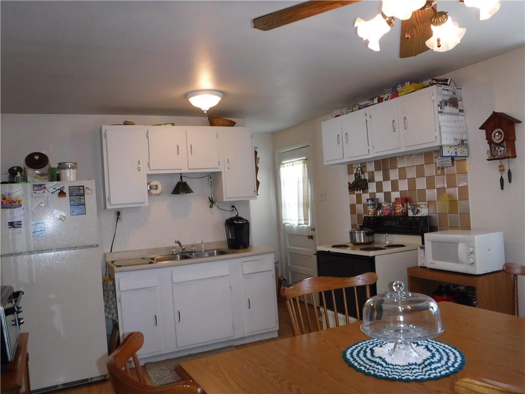 369 Glendale Road Beaver Falls, PA 15010 - Photo 16 of 25 Gallery Image 16