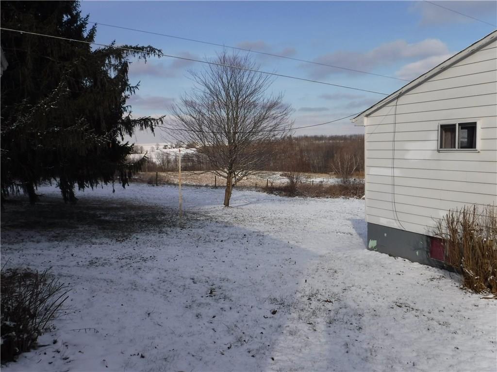369 Glendale Road Beaver Falls, PA 15010 - Photo 5 of 25 Gallery Image 5