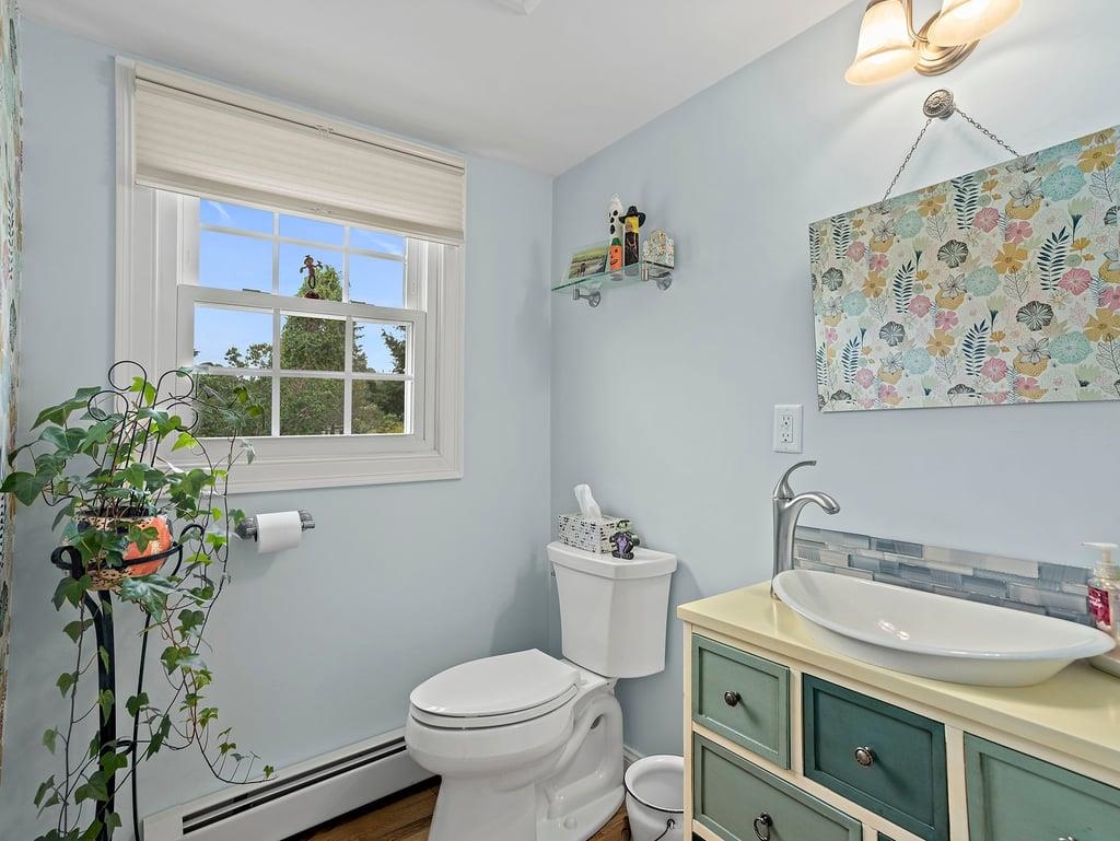 272 Main Avenue South Hampton, NH 03827 - Photo 5 of 29
